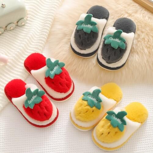 Winter childrens cotton slippers girls plush cartoon slipper strawberry adorable princess baby slippers indoor shoes for kids