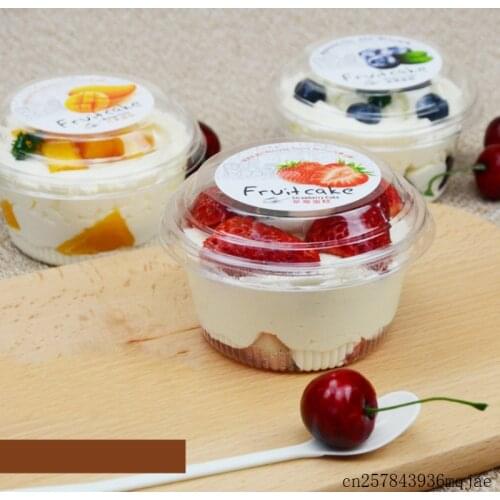 200 Pcs Plastic Bake Boxes Ice Cream Bowls Fruit Bowls Transparent Salad Cup Dessert Bowl Cheesecake Container with Lid