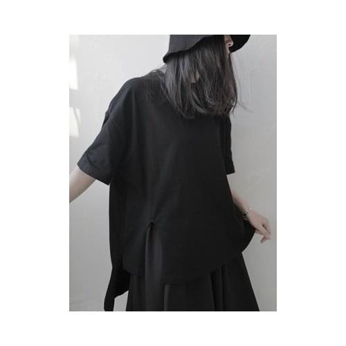 T-shirt with short summer sleeves, womens personality design irregular cotton bottom shirt