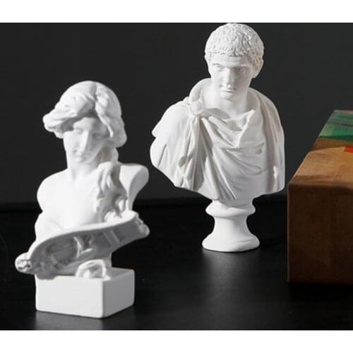 Nordic Character Sculpture Retro Sketch Mini Head Decoration Lovely Resin Plaster Statue Crafts Arts Decoration