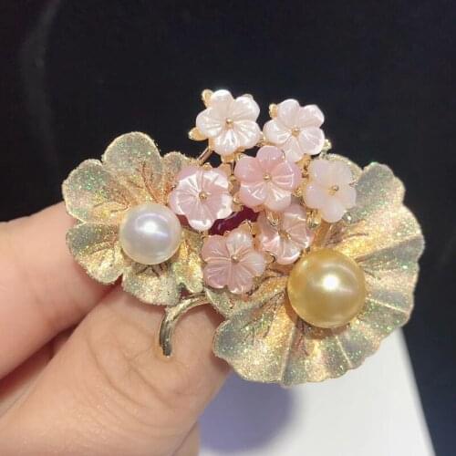 Irregular flower brooch Colorful Shell Pearl Luxury Big Micro Paved AAA Cubic Zirconia Crystal Brooch/ Pin Christmas Gift