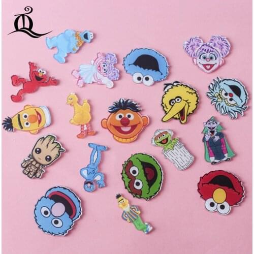 JL 1PCS MIX Sesame Street Cartoon Icons on The Pin Kawaii Icon Badge Bacges on Backpack Badges for Clothing Acrylic Badges Z66