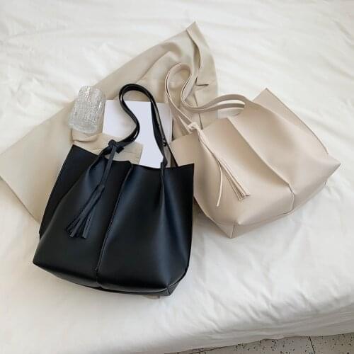 Fashion Women PU Leather Solid Color Shoulder Shopping Bag Ladies Casual Simple Tassel Design Large Capacity Tote Handbags