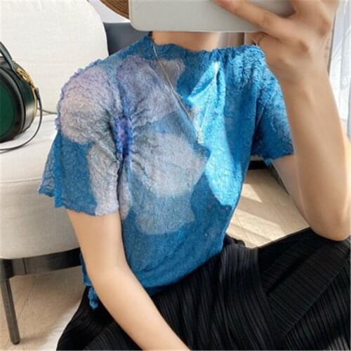 Miyake pleated top womens summer fashion and comfortable heavy industry embossed printed t-shirt short-sleeved bottoming shirt