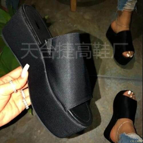 Summer new 2020 women high-heeled flat non-slip beach slippers waterproof platform durable sandals outdoor beach flip flop MS