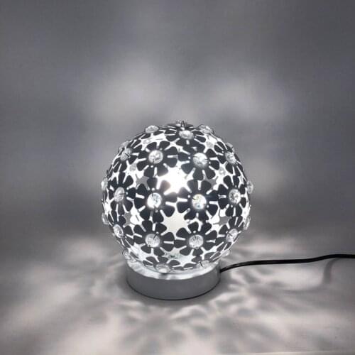 Contracted bedroom sweet romance desk lamp of the head of a bed the study personality rural plum aluminium ball lamp