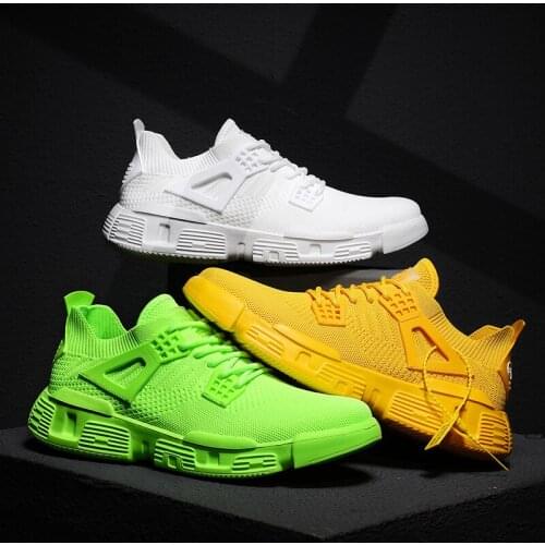 2020 Men Shoes Fashion New Casual Shoes For Mens Breathable Lightweight Sneakers Green Running Shoes White Soft Fast Shipping