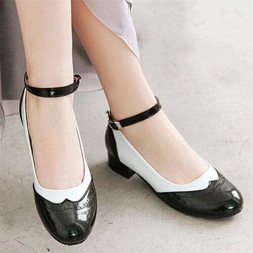 AGODOR black and white shoes oxford pumps women low heel pumps buckle strap vintage shoes woman big size 44 45 46 47