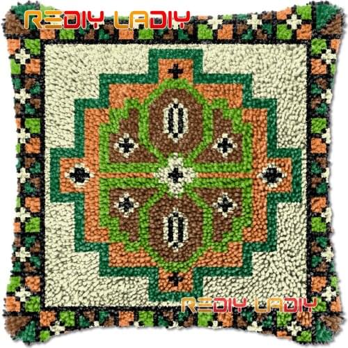 Latch Hook Cushion Mandala DIY Needlepoint Kits Chunky Acrylic Yarn Arts Crocheting Lofty Pillow Case Hobby & Crafts