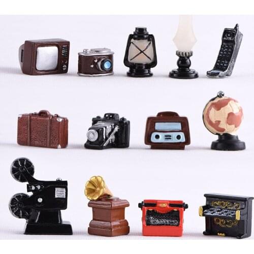 Mini Resin Ornaments Retro Nostalgic Camera Phonograph Radio Home Living Room Decoration Props Ornaments