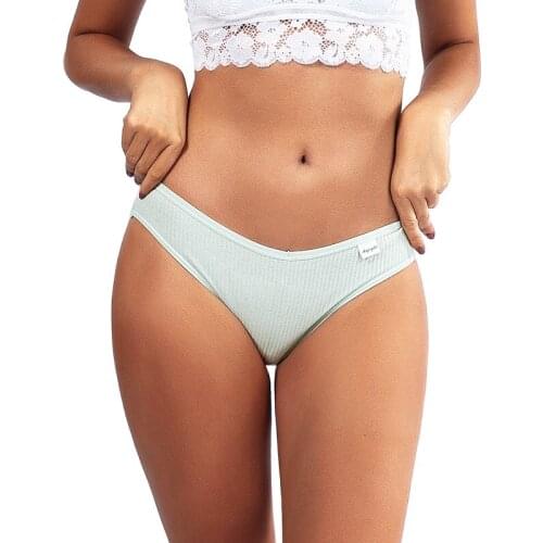 Womens underwear cotton crotch waist sexy traceless womens underwear European and American breathable hip briefs sport