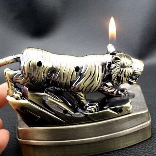 Creative Tiger Ashtray with Lighter Ashtray Smoking Accessories for Weed Briquets Et Accessoires Fumeurs Gadgets for Men Gifts