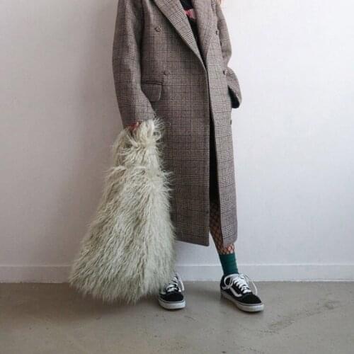 Women Winter Faux Fur Handbag Fashion Furry Bucket Bags Imitation Fur Handbag Bag Tote Bag Cute Plush Vest Bag Female Purse