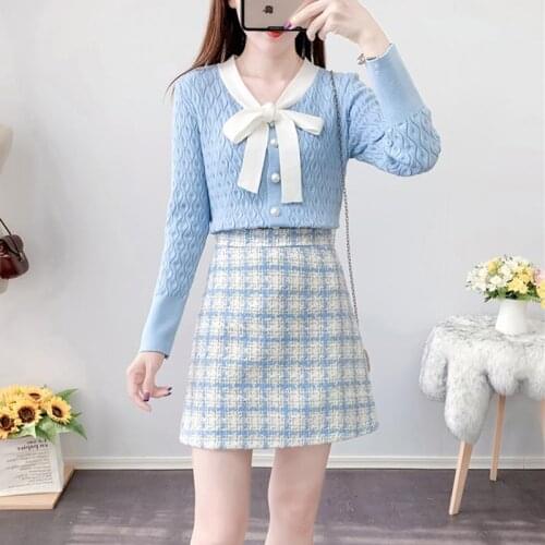 2021 Women V-neck Sweater Tops Female Vintage Elegant Shirts Blouses and Plaid Skirt Sets Outfits Ladies Two Piece Sets Q261