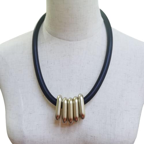 YD&YDBZ Designer Chunky Chain Short Necklace For Women Gothic Black Leather Rope Permanent Gold Color Chain Statement Necklace