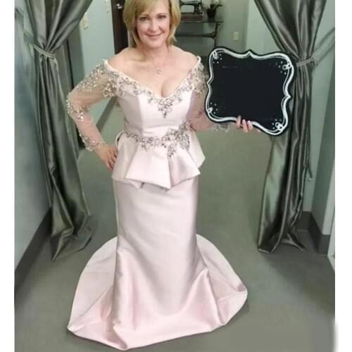 Plus Size Mother of the Bride Dresses Sheer Long Sleeves Beaded V Neck Wedding Guest Dress with Peplum Evening Gowns