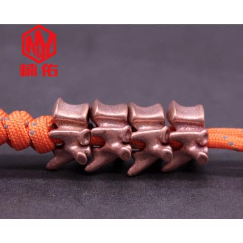 1PCS Outdoor EDC Tool Accessories Flashlight Pendant Retro Oxidized Copper Spine Paracord Brass Knife Bead