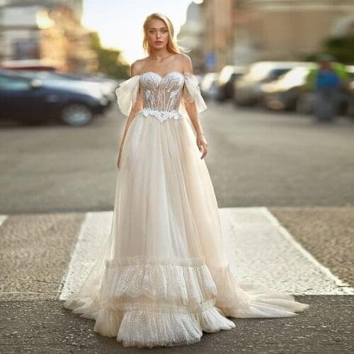 Unique Off the Shoulder Short Sleeve Beach Wedding Dress Hippie Beach Boho Long Appliques Tulle Bridal Gowns Robe de Mariee