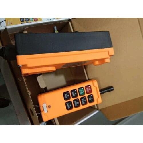 2 sets HS-8 1 transmitter & 1 receiver Crane Transmitter