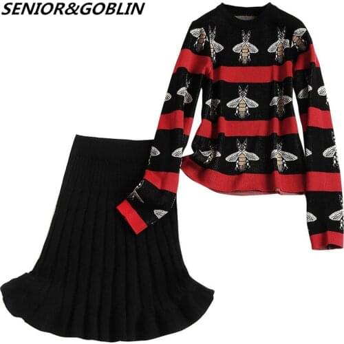219 New Fashion Women 2 Piece Set Bees Jacquard Knitted Hit Color Striped Pullover Sweater+High Waist Pleated Skirt Suit Clothes