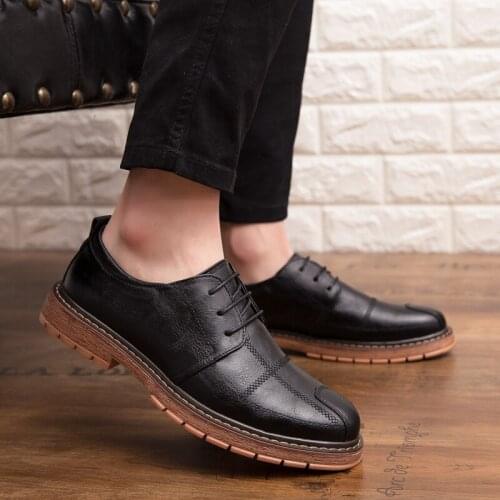 2021Hot Selling Men Gentleman Casual Comfortable Oxford Lightweight Men Breathable Leather Loafers Business Office Shoes