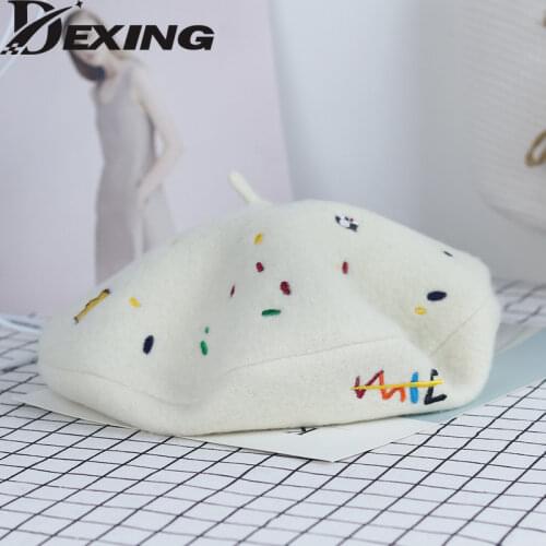 Korean Autumn and Winter New Graffiti Embroidered Wool Berets Women Wool Beret Laies fashion Artist Hat Wool Hat