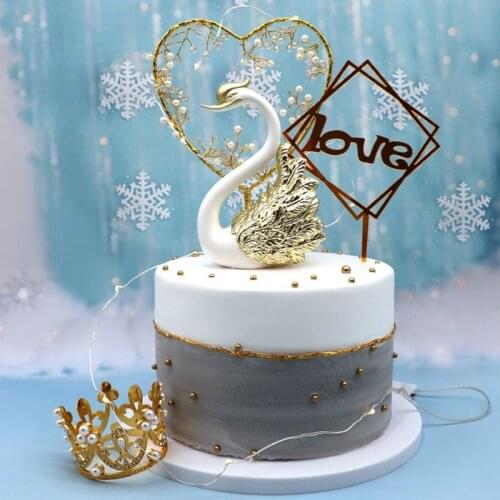 2 Pieces of Swan Ornaments Figurines Swan Cake Decoration Car Figurines Decoration Home Wedding Christmas Decoration