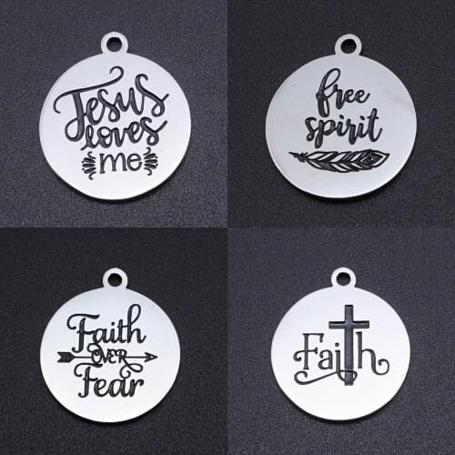 5pcs/Lot 100% Stainless Steel Jesus Loves Me Free Spirit Faith Over Fear Charms Pendants For Making Necklace Jewelry
