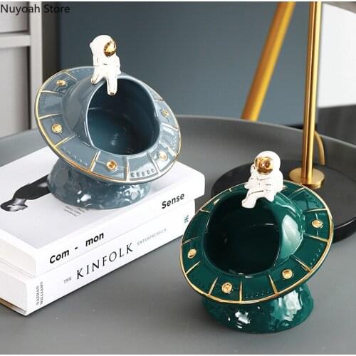 European Style Light Luxury Ceramic Astronaut Decoration Desktop Cute Cartoon Storage Box Home Decoration Accessories/Gift