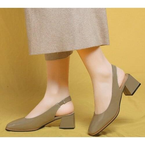 2021 New Fashion Lady Shoe Patent Leather Dress Shoes Women Slingbacks Square Heel Sandals Ladies Shoe Slip on Pump Hot Deal