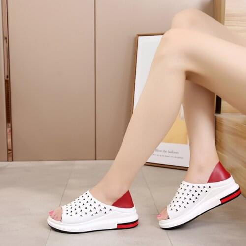 Two-wearing Sandals Female Summer New Joker Leisure Sponge Cake Thick Bottom Fish Mouth Shoes Women Flats Bottom Student Sandals