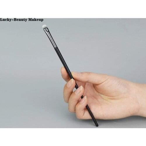 Lucky-Beauty 2pc Eyeshadow Brush Soft Hair Eye Makeup Brush Portable Eyeliner Makeup Tool for Beginners