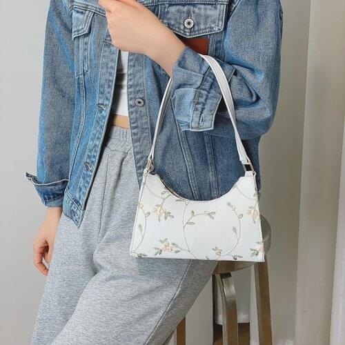 Fashionable Bag Women 2021 Summer New Trendy Fashion Simple One-shoulder Small Square Bag Western Style All-match Casual Bag