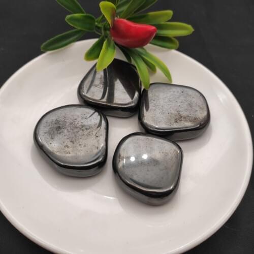 2pcs Natural magnetite Stones Chakra Healing Reiki