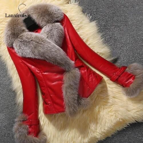 Elegant Short Faux Fur Coat Winter Women Thick Warm Faux Fur Coats Turn-Down Collar Plus Size Thicken White Black Fluffy Jacket