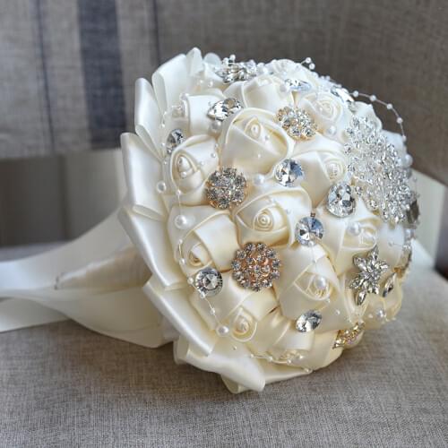 Newest arrived cream crystalartificial wedding bridemaid bouquets wedding bouquets for wedding decoration
