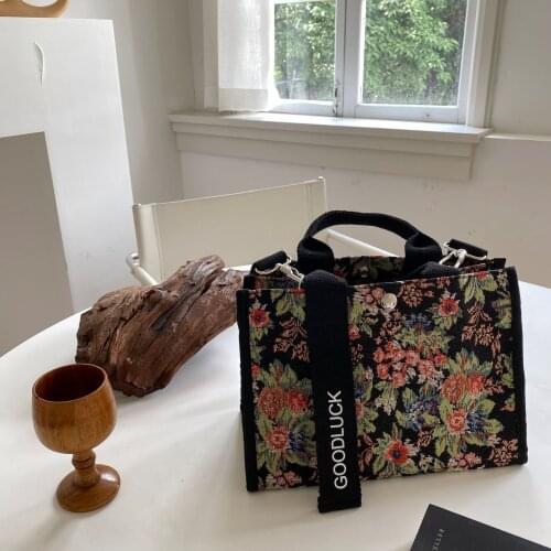 Fashion Striped Women Shoulder Bag Korean Style Canvas Sling Bags Small Square Crossbody Handbag Mommy Simple Travel Handbags