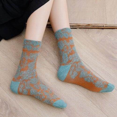 Korean Fashion Floral Print Woman Socks Harajuku Retro Vintage Streetwear Long Socks for Women Female Lady Kawaii Cute Crew Sock