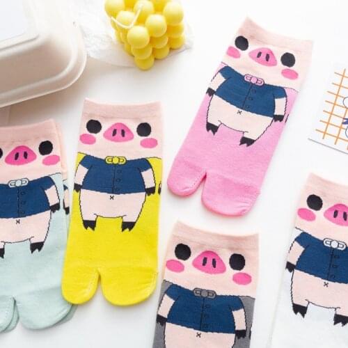 Novelty style cotton two-toed socks female funny cartoon piggy split toe socks Japanese cute jacquard two-toed socks