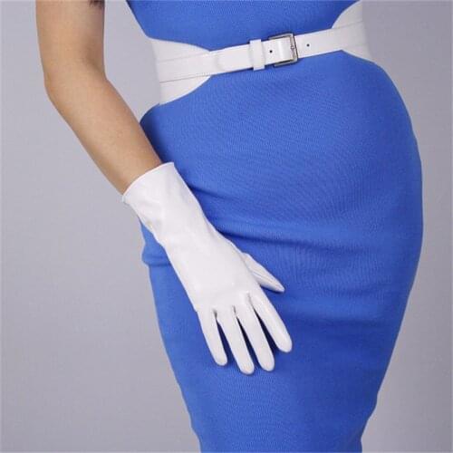 28cm Patent Leather Gloves Medium And Long Section Emulation Leather Silky Lined Bright Black White Red Female Gloves WPU111