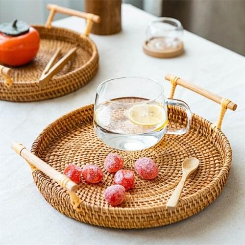 Handwoven Rattan Storage Tray With Wooden Handle Round Wicker Basket Bread Food Plate Fruit Cake Platter Dinner Serving Tray