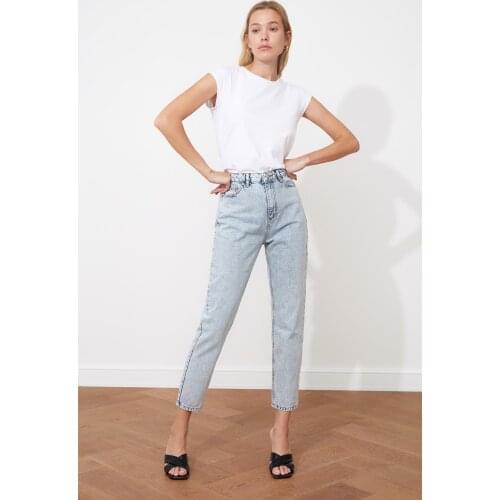 Trendyol-Flushing High Bel Mom Jeans TWOSS20JE0162