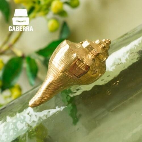 Retro Furniture Handles Solid Brass Wardrobe Pull Conch Shaped Drawer Knob Handles for Cabinets and Drawers Kitchen Cabinet Knob