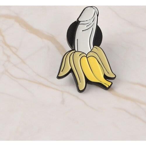Funny Fruit Brooches Cartoon Fashion Pin Chest Brooch Banana Enamel Pin Button Badge Cute Brooch Metal Trendy Accessories