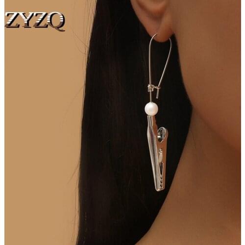 ZYZQ New Funny Personality Single Clip Drop Earrings For Women Trend Exaggeration Earrings Creative Hip Hop Jewelry