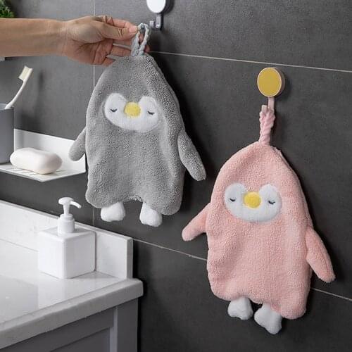 1PC Absorbent Cartoon Hanging Hand Towel Soft Coral Kitchen Towel Cute Penguin Kids Bathing Towel Quick Dry Towels