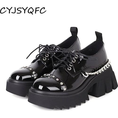 CYJSYQFC Punk Cool Gothic Style Metal Chain Rivet Women Pumps Black Patent Leather Thick Bottom High Heels Platform Ladies Shoes