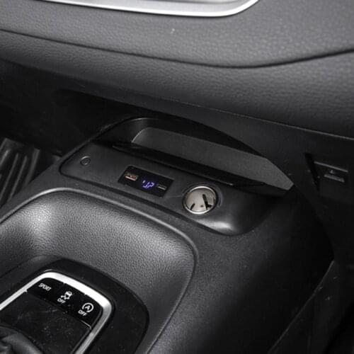 Car QI wireless charger 15w fast charging case wireless mobile phone charger phone holder for Toyota Corolla Levin 2019 2020