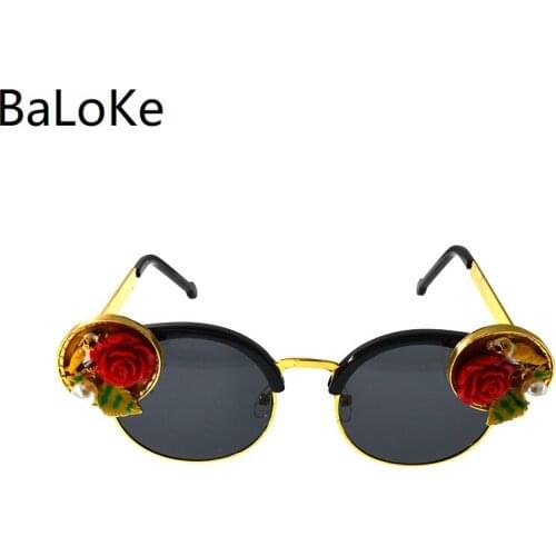 Oversize Crystal Sunglasses Women Luxury Brand Designer Retro Vintage Baroque Cateye Rhinestones Outdoor Sun Glasses Shades