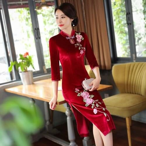 Cheongsam dress womens spring and autumn new long section cheongsam gold velvet stand collar embroidery Slim dress AL1815